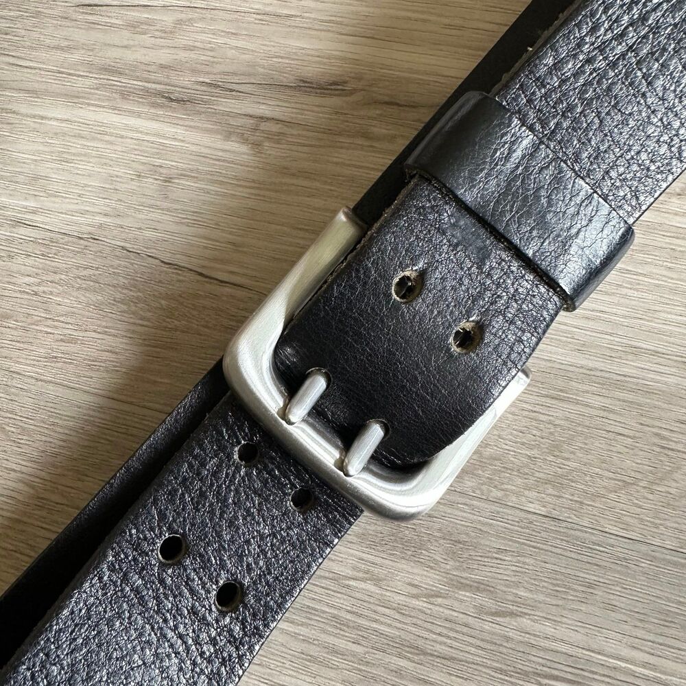 Express Black Leather Belt Silver Hardware 2 Prong Buckle Size 34 Style 9620